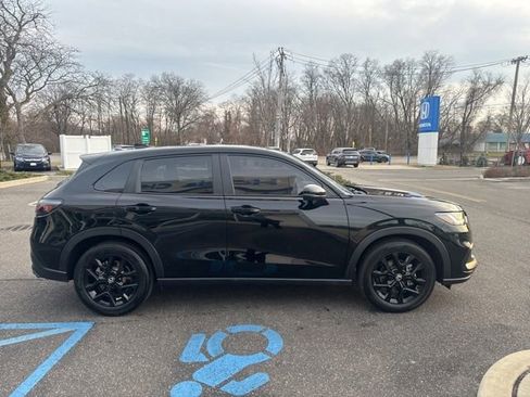 Certified 2024 Honda HR-V Sport image 9