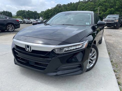 Used 2018 Honda Accord LX image 3