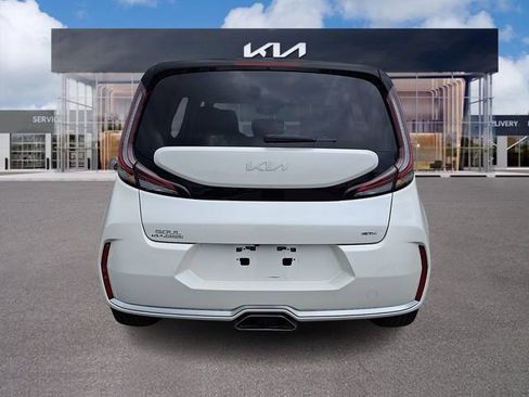 Used 2023 Kia Soul GT-Line w/ GT-Line Technology Package FWD image 5