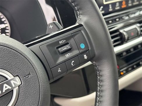 New 2025 Nissan Pathfinder SL image 29