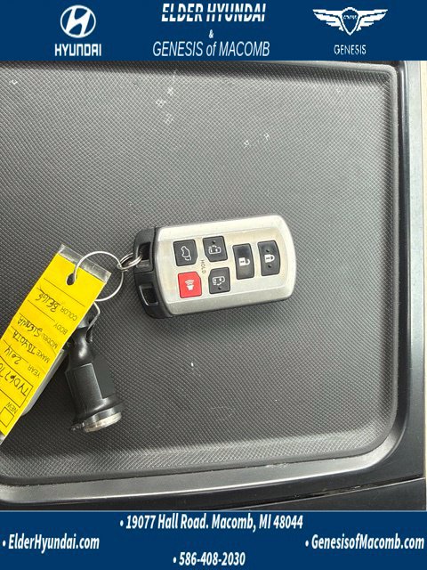 Used 2014 Toyota Sienna XLE FWD image 27