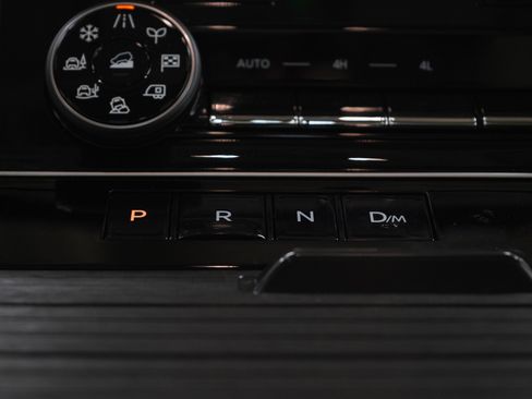 Used 2025 Nissan Armada Platinum w/ Convenience Package AWD/4WD image 16