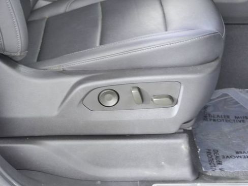 Used 2024 Chevrolet Silverado 1500 LTZ AWD/4WD image 11