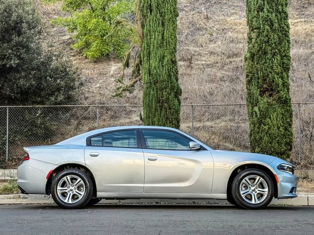 Used 2022 Dodge Charger SXT w/ Leather Interior Group RWD image 15