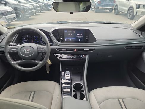 Used 2022 Hyundai Sonata SE FWD image 16