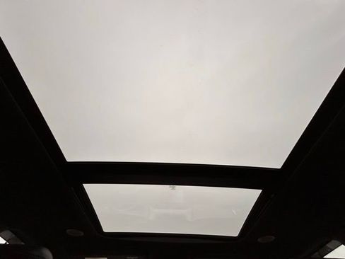 Used 2023 Ford F150 Lariat w/ Equipment Group 502A High image 17