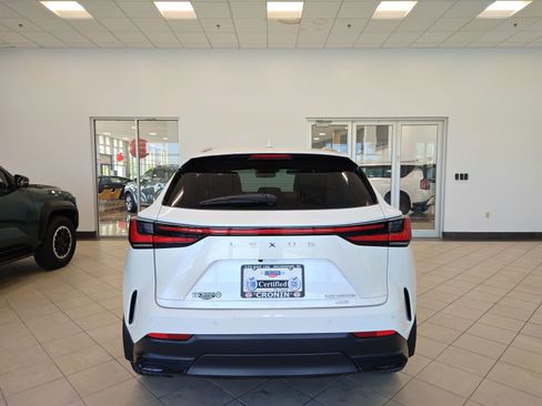 Used 2022 Lexus NX 350h AWD w/ Vision Package image 4