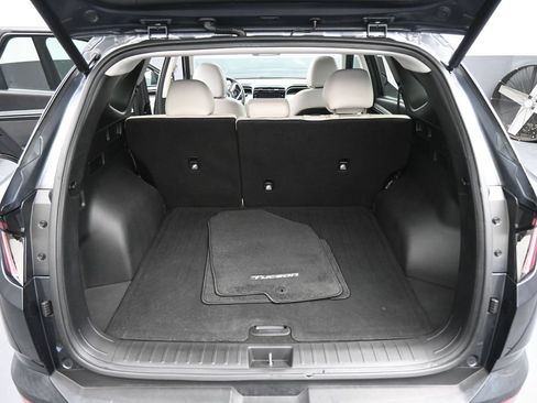 Used 2023 Hyundai Tucson SEL w/ Convenience Package FWD image 17