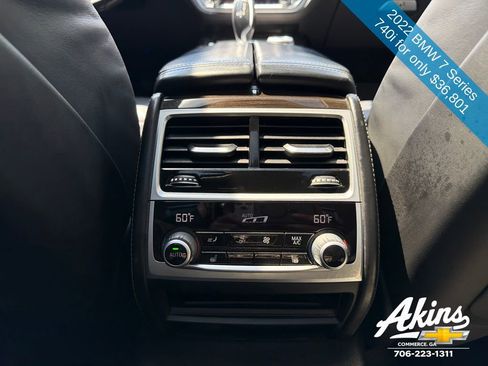 Used 2022 BMW 740i w/ Premium Package RWD image 22