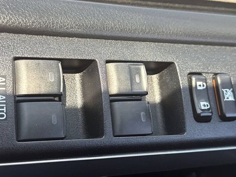 Used 2017 Toyota 4Runner SR5 AWD/4WD image 35