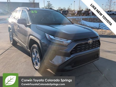 Used 2025 Toyota RAV4 XLE image 1