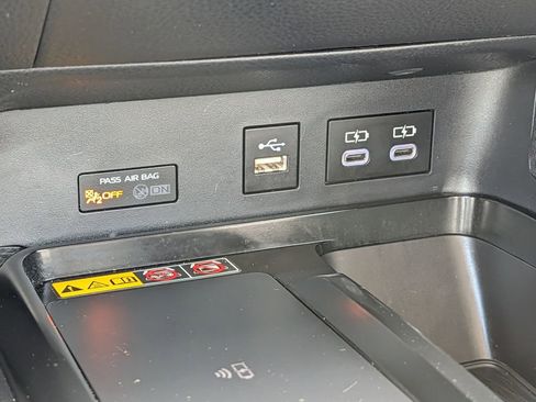 Used 2025 Toyota Camry LE FWD image 25