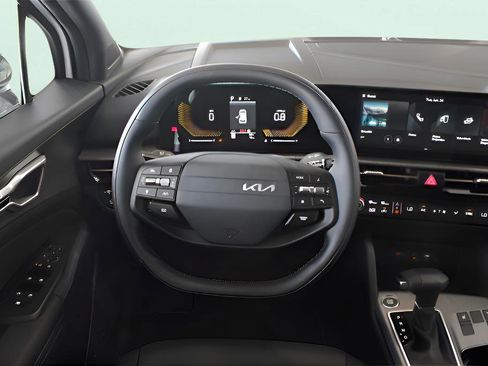 New 2026 Kia Sportage X-Line w/ X-Line Premium Package AWD/4WD image 19