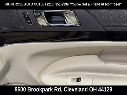 Used 2019 Lincoln MKT AWD image 51