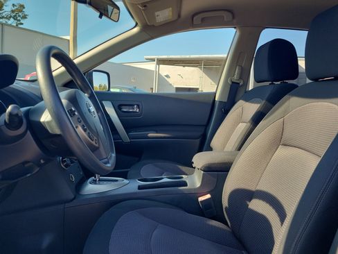 Used 2011 Nissan Rogue SV image 21