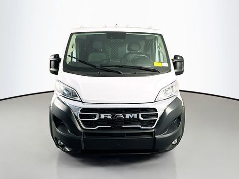Used 2025 RAM ProMaster 2500 w/ U-Haul Equipment Group FWD image 2