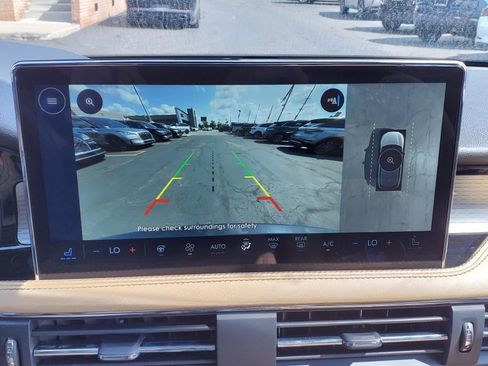 New 2023 Lincoln Corsair Reserve w/ Equipment Group 202A image 42