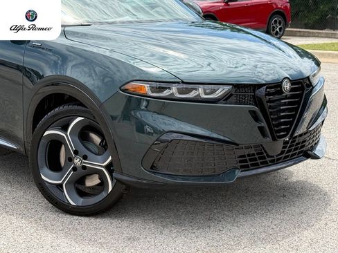 New 2026 Alfa Romeo Tonale AWD/4WD image 2