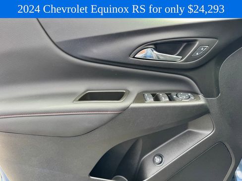 Used 2024 Chevrolet Equinox RS FWD image 15
