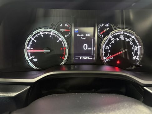 Used 2021 Toyota 4Runner TRD Off-Road Premium w/ Moonroof Package AWD/4WD image 15