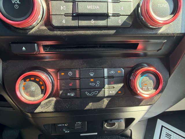 Used 2015 Ford F150 XLT w/ Equipment Group 302A Luxury AWD/4WD image 13