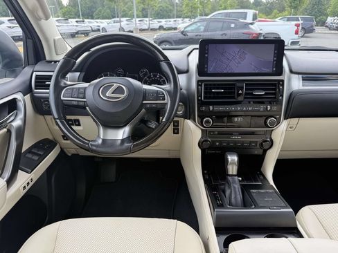 Used 2023 Lexus GX 460 Premium w/ Premium Package AWD/4WD image 8