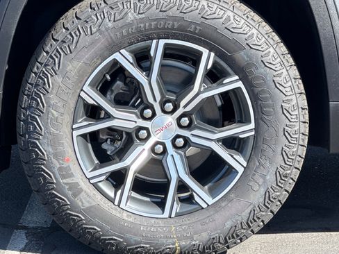 New 2026 GMC Acadia AT4 w/ LPO, Floor Liner Package image 28