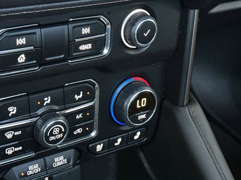 Used 2024 Chevrolet Tahoe High Country w/ Premium Package image 29