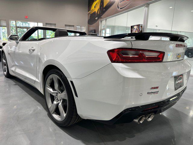 Used 2016 Chevrolet Camaro SS RWD image 34