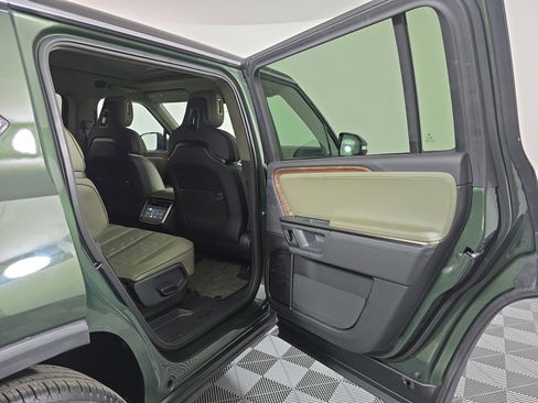 Used 2023 Rivian R1S Adventure AWD/4WD image 19