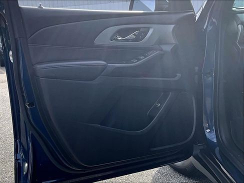 Certified 2022 Chevrolet Traverse LT w/ LPO, Floor Liner Package image 9