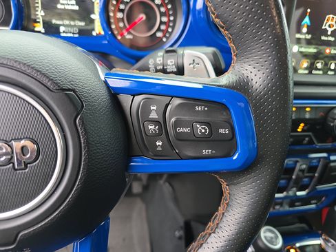 Used 2022 Jeep Wrangler Unlimited Rubicon w/ Trailer Tow Package image 31