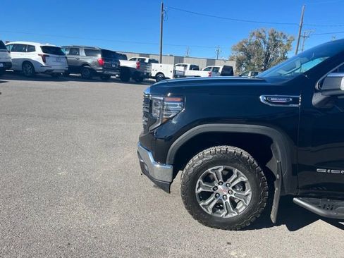 Used 2024 GMC Sierra 1500 SLT image 4