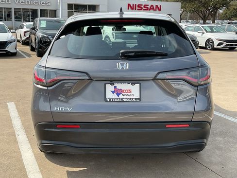 Used 2025 Honda HR-V LX image 6