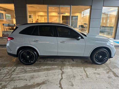 Used 2025 Mercedes-Benz GLC 300 4MATIC image 3