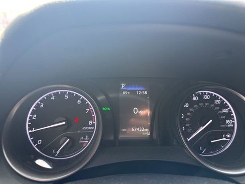 Used 2021 Toyota Camry SE image 16