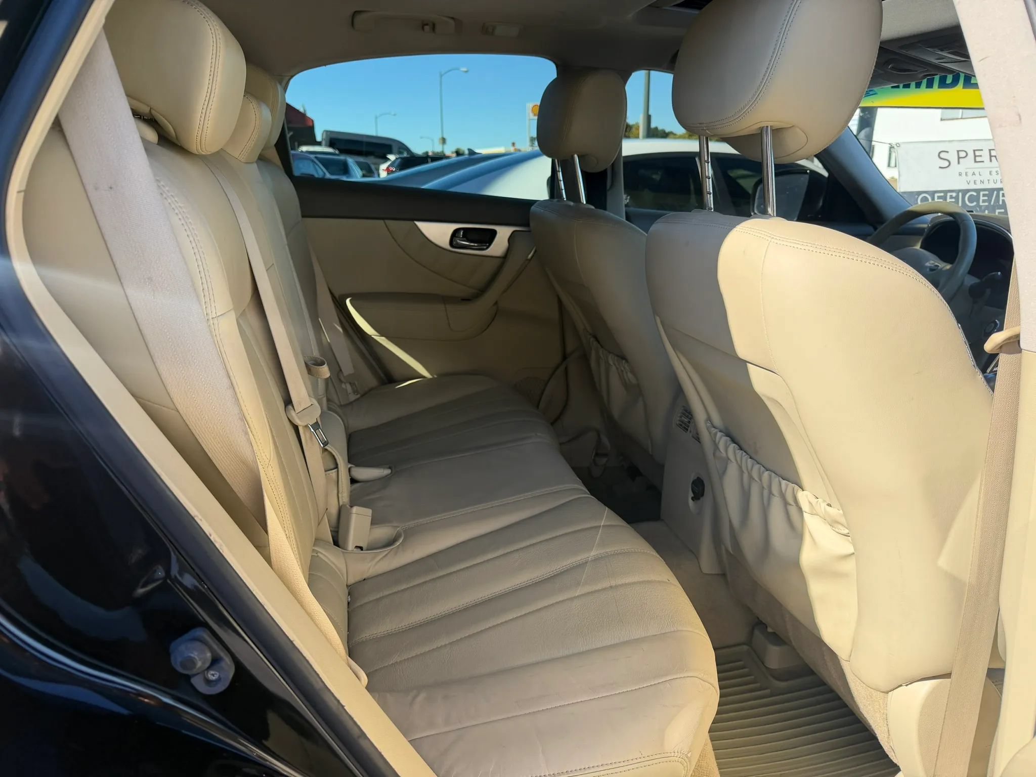 Used 2015 INFINITI QX70 2WD w/ Premium Package image 11