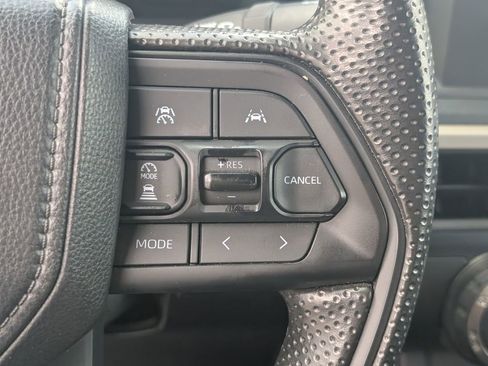 Used 2025 Toyota Tacoma SR image 22