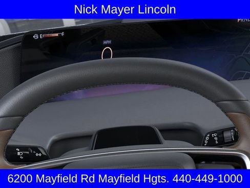 New 2025 Lincoln Navigator Reserve image 13