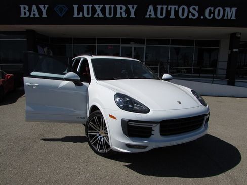 Used 2016 Porsche Cayenne GTS image 43