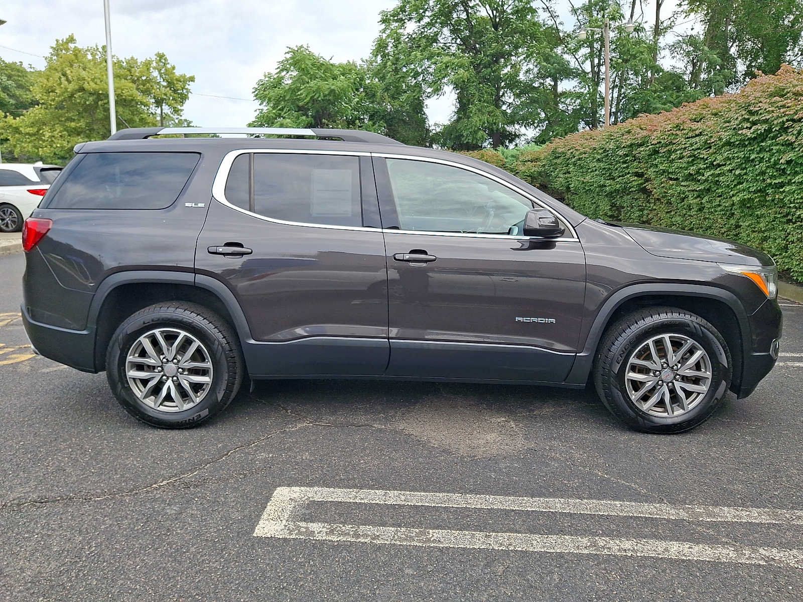 Used 2019 GMC Acadia SLE AWD/4WD image 7