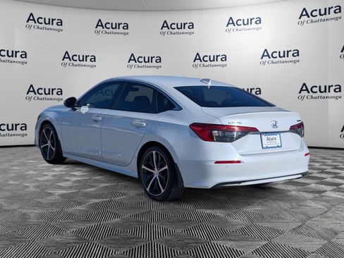 Used 2022 Honda Civic Touring image 7