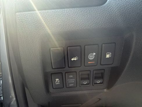Used 2014 Nissan Murano SL w/ Navigation Package AWD/4WD image 18