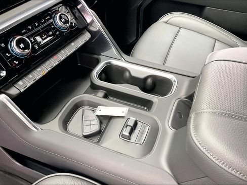 New 2026 GMC Sierra 3500 Denali image 8