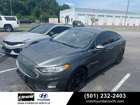 Used 2019 Ford Fusion SE w/ Equipment Group 151A FWD image 1