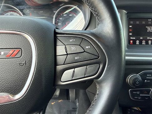 Used 2022 Dodge Charger SXT w/ Driver Convenience Group image 15