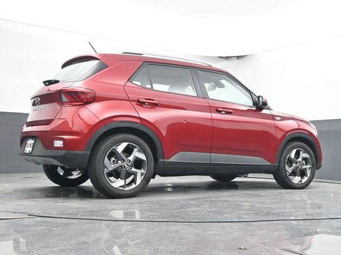 Used 2025 Hyundai Venue SEL image 67