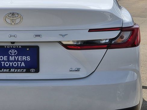 Used 2025 Toyota Camry LE FWD image 9