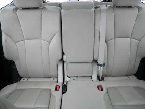 Certified 2023 Subaru Ascent Premium w/ Convenience Package image 13