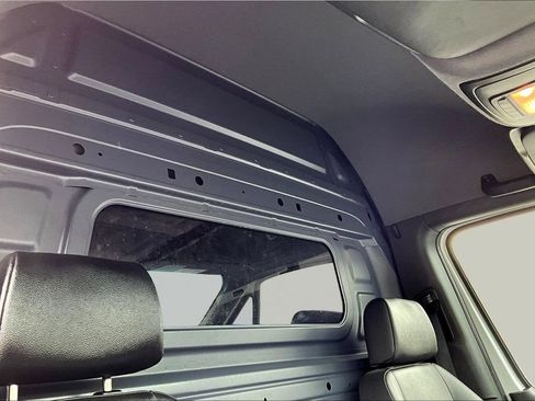 Used 2025 Mercedes-Benz Sprinter 2500 image 21